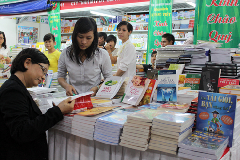 80,000 people join book festival